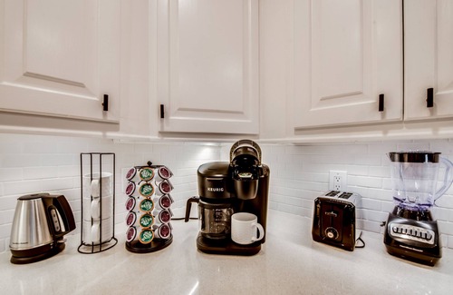 Lake Highlands Maison | Welcoming Neighborhood 4 Bed 3 Bath Single Story