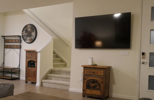 Colorado Springs Maison | Well Appointed 3-Bedroom Townhome