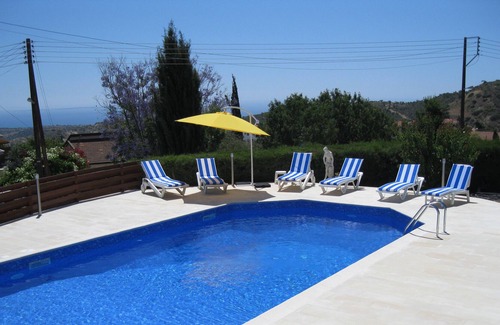 Pissouri Villa | Villa bien aménagée avec toutes les installations habituelles attendues pour des vacances d'été
