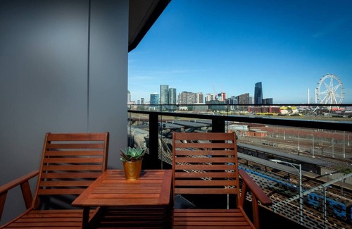 West Melbourne Appartement | Well connected North Melbourne Escape with Balcony