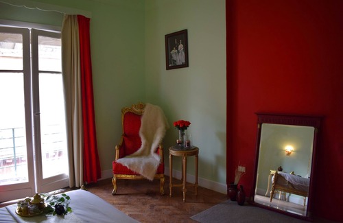 Abdin Hôtel | Well decorated old art gallery - Walking to Tahrir Square