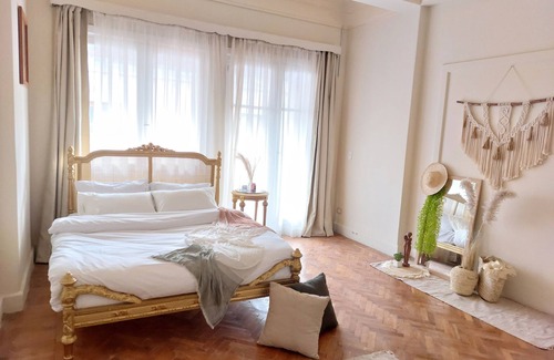 Abdin Hôtel | Well decorated old art gallery - Walking to Tahrir Square