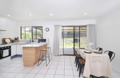 Hillcrest Maison | Well decorated & newly renovated entire beautiful home in Brisbane