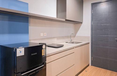 Pinang Appartement | Well Furnished 1Br At Collins Boulevard Apartment