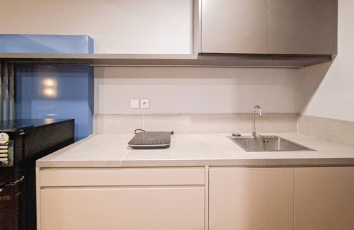 Pinang Appartement | Well Furnished 1Br At Collins Boulevard Apartment