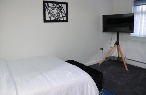 Havering Appartement | Well furnished 4 bedroom house in Rainham