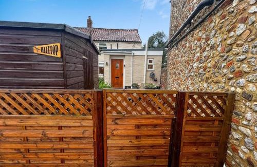 Ringstead Maison | Well Furnished Holiday Cottage In The Heart Of Docking, Norfolk Ref 99009Ht
