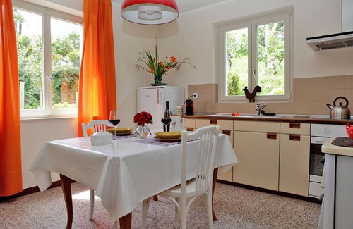 Brione sopra Minusio Maison | Well-kept Ticino detached house on a sunny slope above Locarno with panoramic views
