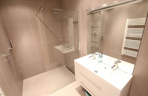 Vissershaven Appartement | Appartement au rez-de-chaussée bien situé de 120m2 près du port (200 mètres)