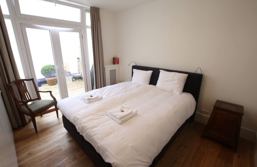 Vissershaven Appartement | Appartement au rez-de-chaussée bien situé de 120m2 près du port (200 mètres)