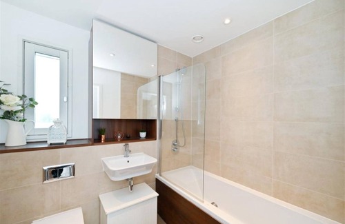 Peninsula Appartement | Well located, quiet specious 2 bedroom 2 bathroom with large sun terrace