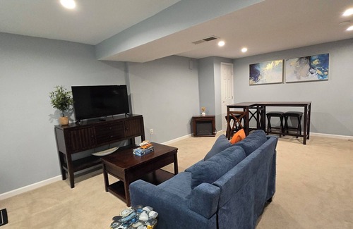 Lake Arbor Appartement | Well Located, Well Loved