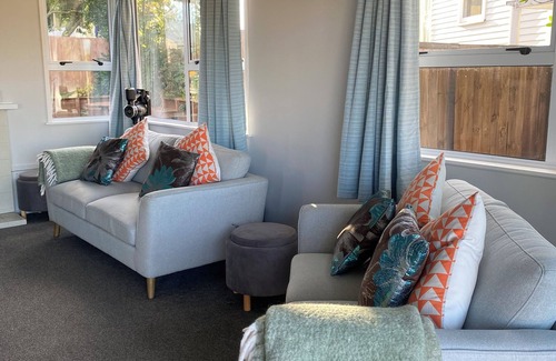 Tauranga Maison | Well presented home away from home. Close to all that Tauranga offers.