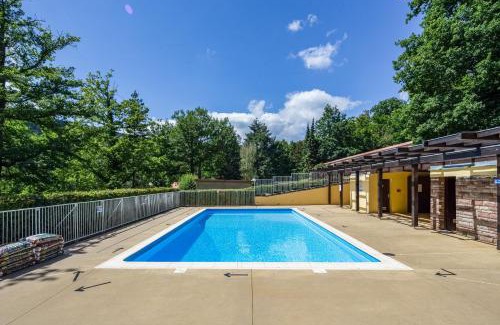 Klingenthal Appartement | Wellholidays 19 - Balnéo, terrasse et piscine partagée
