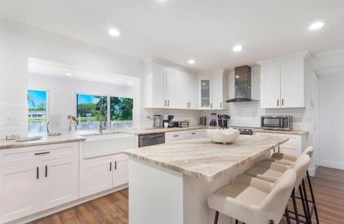 Wellington Appartement | Wellington Lakehouse Heated Pool & Views