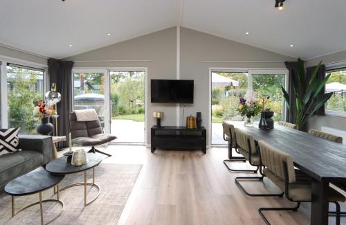Biddinghuizen Chalet De Ski | Wellness Chalet Veluwemeer