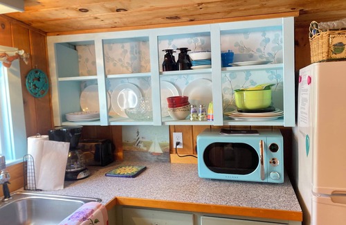 Ogunquit - Wells Cabine | Wells cabin Ogunquit line close to all Avail dates start in May
