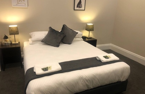 Homebush Hôtel | Wentworth Hotel