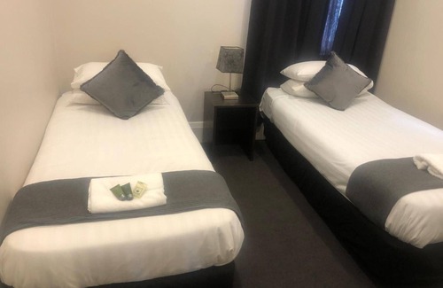 Homebush Hôtel | Wentworth Hotel