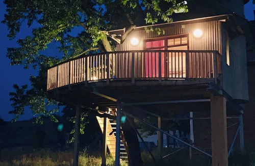 Rinteln Maison | Wesertal tree house - Beautiful, with a view of the meadow landscape and the Weser valley