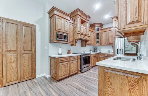 Weslaco Maison | Weslaco Home w/ Fenced Yard: 2 Mi to Downtown