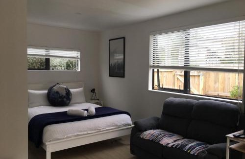 Henderson Maison | West Auckland Delight Stay