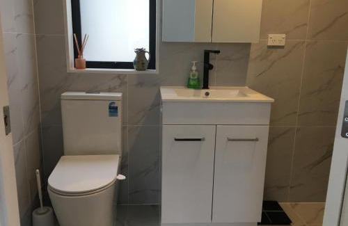 Henderson Maison | West Auckland Delight Stay