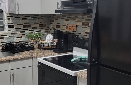 Sabana Eneas Maison | West Comfy 3-bedroom house with AC in Sabana Eneas,San German PR