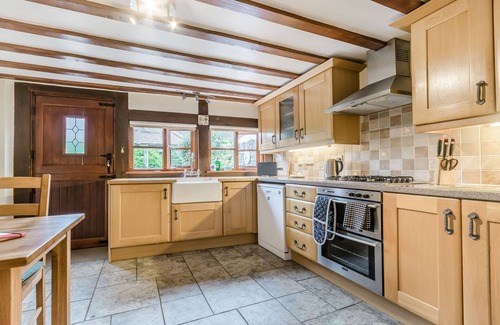 Pitchcombe Cottage | West End Barn, CLEEVE PRIOR