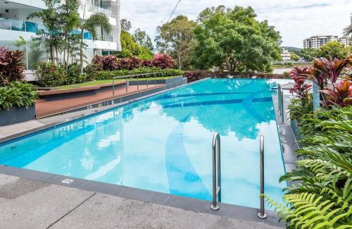 West End Appartement | West End Getaway - Heated Pool located inside the WaterEdge