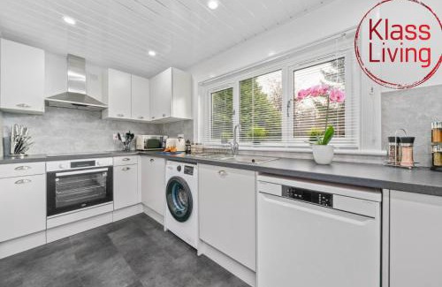 Bellshill Maison | West End House by Klass Living Bellshill