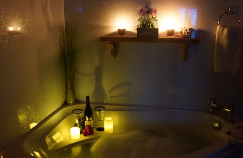 Clachtoll Maison | West Horizon holiday lodge, beach 3 minutes walk