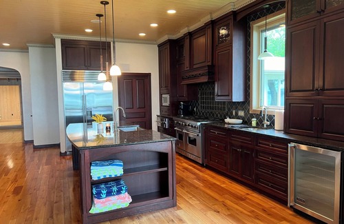 West Okoboji Maison | West Lake Okoboji lakefront cottage with private dock/hoist. Near Arnolds Park!