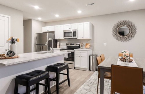 West Omaha Maison | West Omaha Getaway, blocks from Village Pointe Plaza