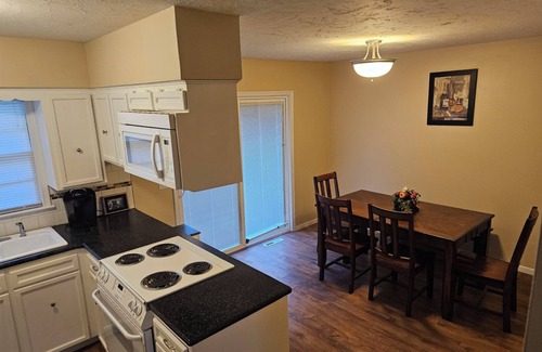 Millard Maison | West Omaha home. clean, nice & safe ! Near a park