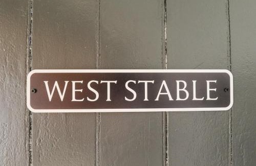 Retford Maison | West Stable