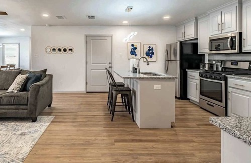 North by Northwest Maison | West Texas Retreat - 3BR 2BA - New Construction