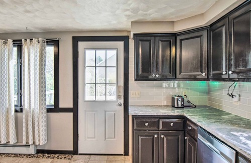 Westbrook Maison | Westbrook Retreat w/ Yard ~ 8 Mi to Portland