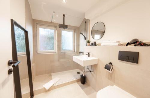 West Hôtel | Westend Hotel