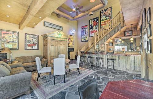 Fort McDowell Maison | Western Adventure with Saloon and Movie Theatre