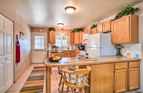 Desert Hills Cottage | Western-Style Phoenix Home: 15 Mi to Lake Pleasant