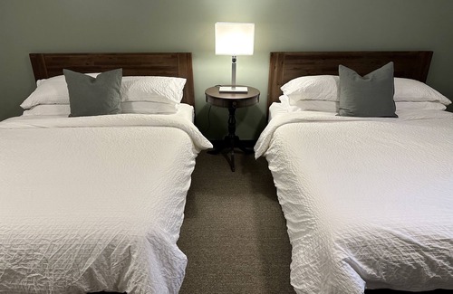 Westfir Cabine | Westfir Lodge- Heart of the Willamette National Forest