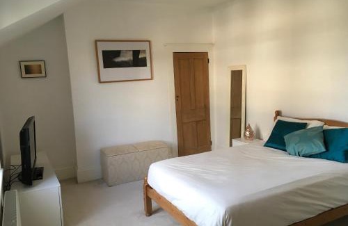 Westgate-on-Sea Maison | Westgate Two-Bedroom Homestay Suite