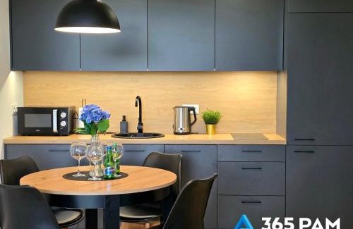 Kolobrzeg Appartement | Westin House Rodzinny z 2 sypialniami - BASEN, JACUZZI, SAUNA, SALA FITNESS, PLAC ZABAW, PARKING W CENIE - 365PAM