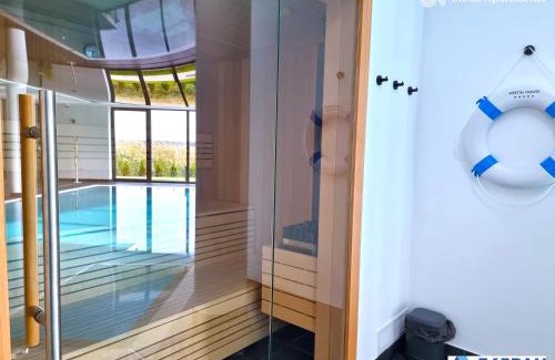 Kolobrzeg Appartement | Westin House Rodzinny z 2 sypialniami - BASEN, JACUZZI, SAUNA, SALA FITNESS, PLAC ZABAW, PARKING W CENIE - 365PAM