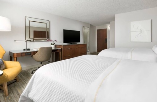 Downtown Long Beach Hôtel | Westin Long Beach | 2 Double Beds | Near Shoreline Village