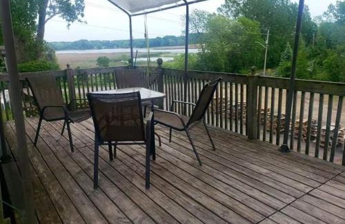 Picton Maison | Westlake Dunes View Beach-FREE Pontoon Boat Rental
