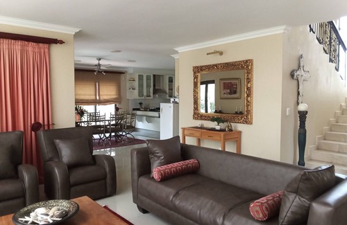 Hartbeespoort Maison | Westlake Waterfront Villa