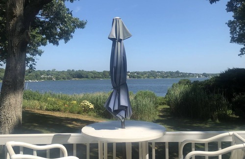 Westport Cottage | Westport Ma - Magnifique Waterfront Cottage Walk to Vineyard