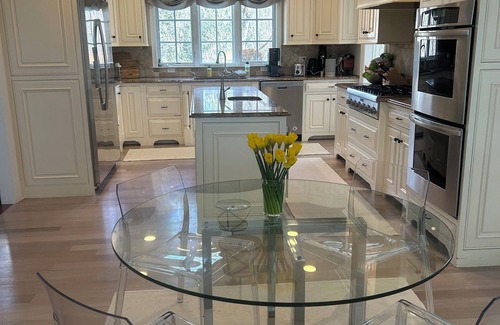 Westport Maison | Westport Summer retreat w/40 Ft saltwater pool, 6 bedrooms + guest cottage